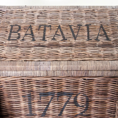 TRUNK SET OF 3 ‘BATAVIA + VOC / 1779’ – SRIMIT GREY