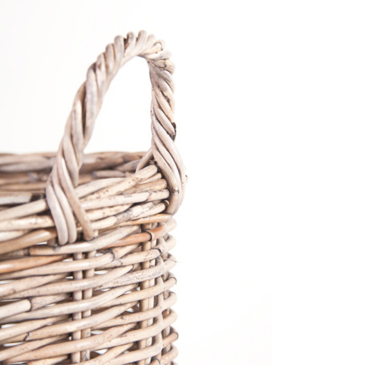RATTAN BASKET ‘18 MEDIUM SIZE SRIMIT GREY