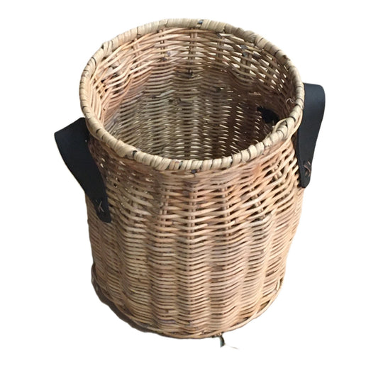 AUFBEWAHRUNGSKORB MIT LEDERGRIFF