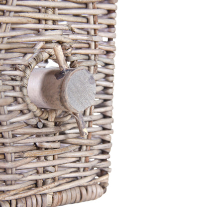 PAPER TOWEL HOLDER